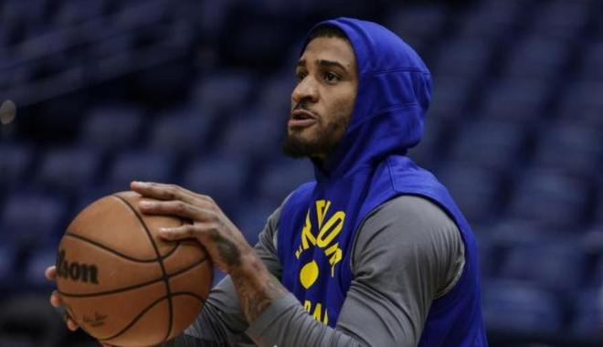 两支队伍在 两支队伍在