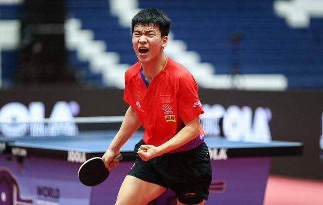 显得格外耀 显得格外耀