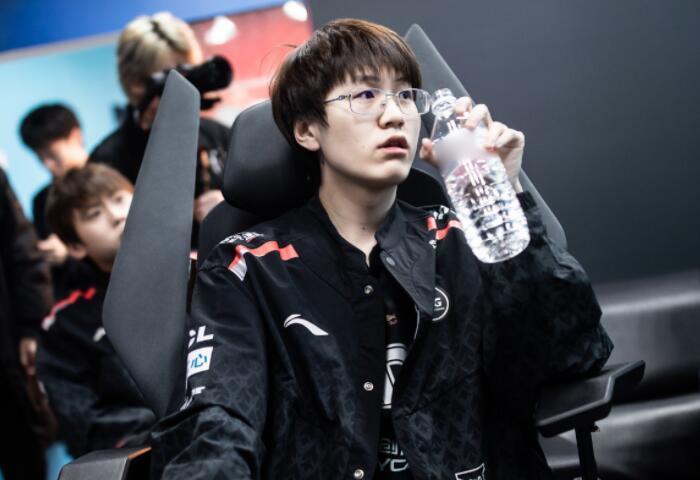 的微矛盾 的微矛盾